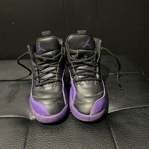 Jordan Kids Sneakers Black Purple RETRO 12.
